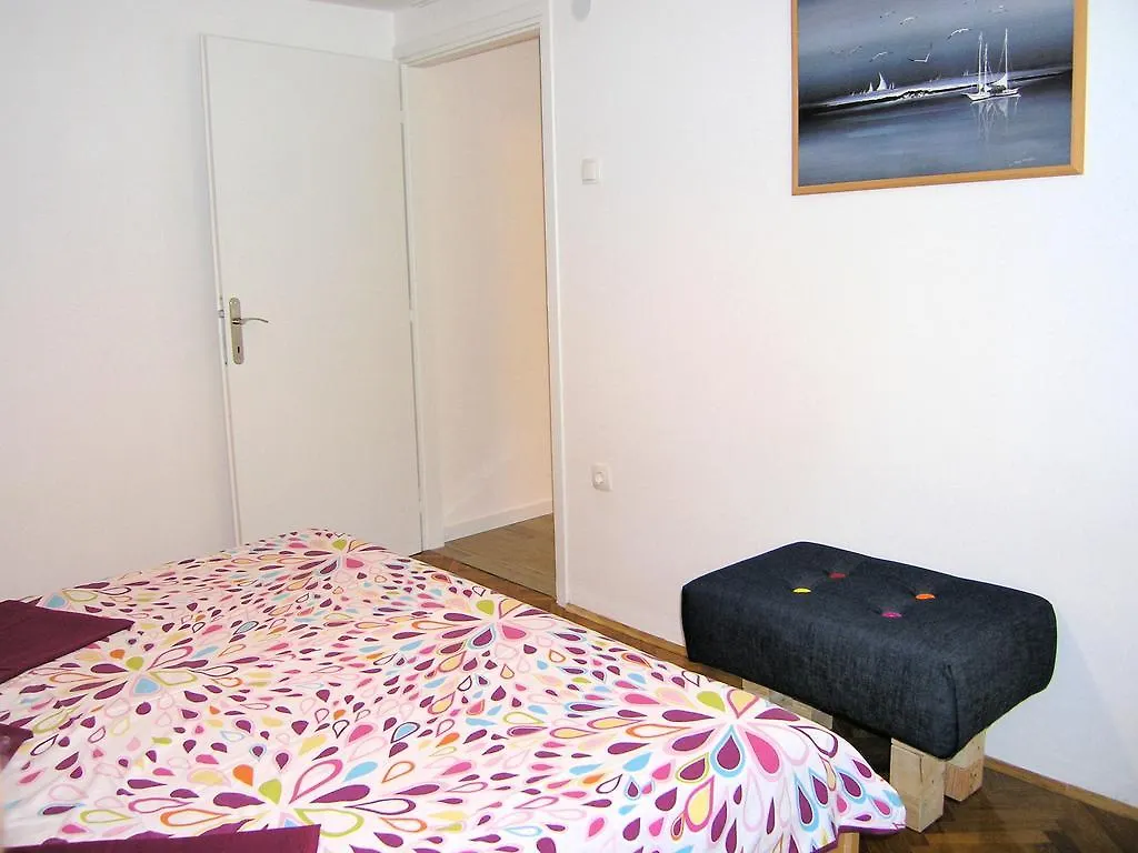 Apartments Ines Krk Town 0*,